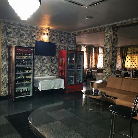 Hotel GeAS IV Caransebeş Eksteriør billede
